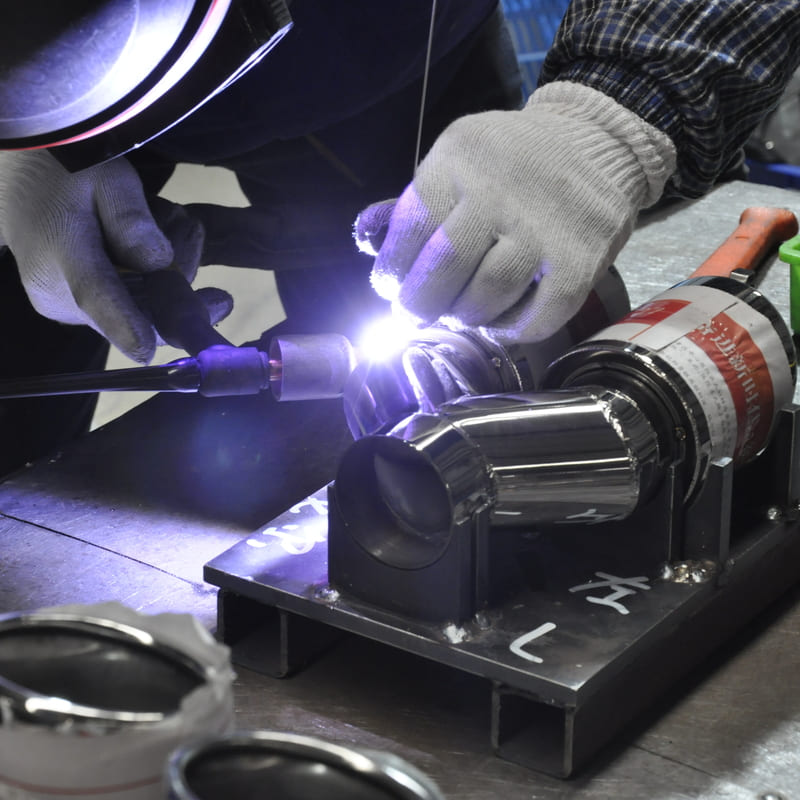 catalytic converter is manual welding